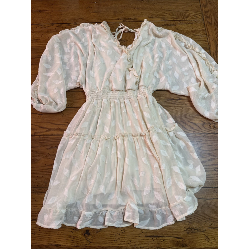 Peach Love Texterred Ruffle Trim Dress Size Small R36